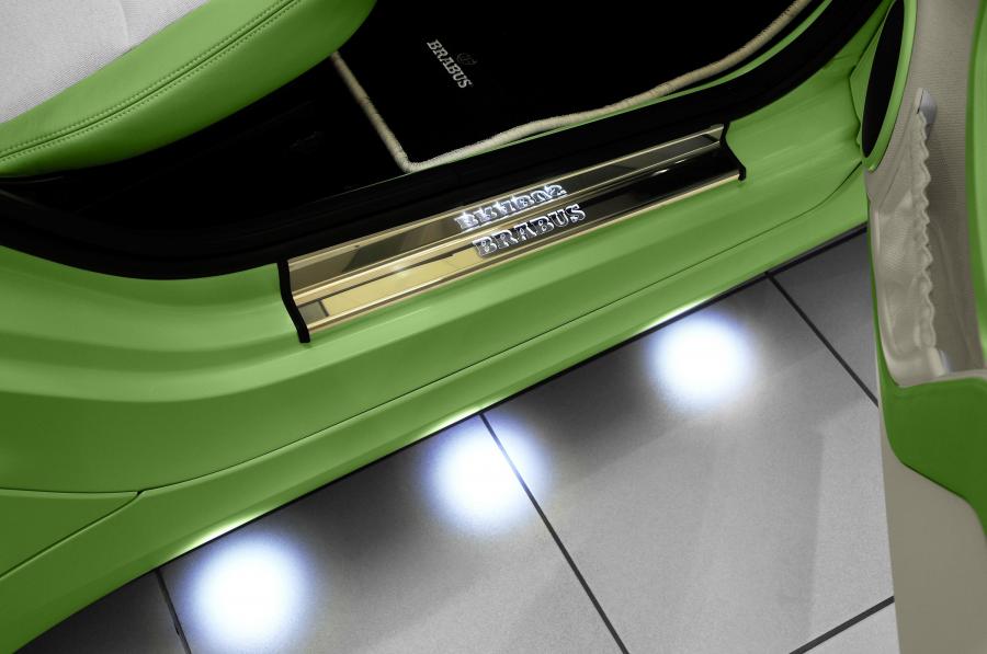 Детали экстерьера Smart ForTwo Electric Drive Cabrio by Brabus 2009 года  (фото 5 из 18)